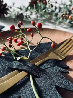 VIAMAJA Duge Og Mundservietter|Jul<Juletræ til borddækning - Sort 4 stk