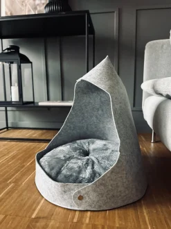 VIAMAJA Kat|Puder Og Kurve<Kattehus med pude – Grå