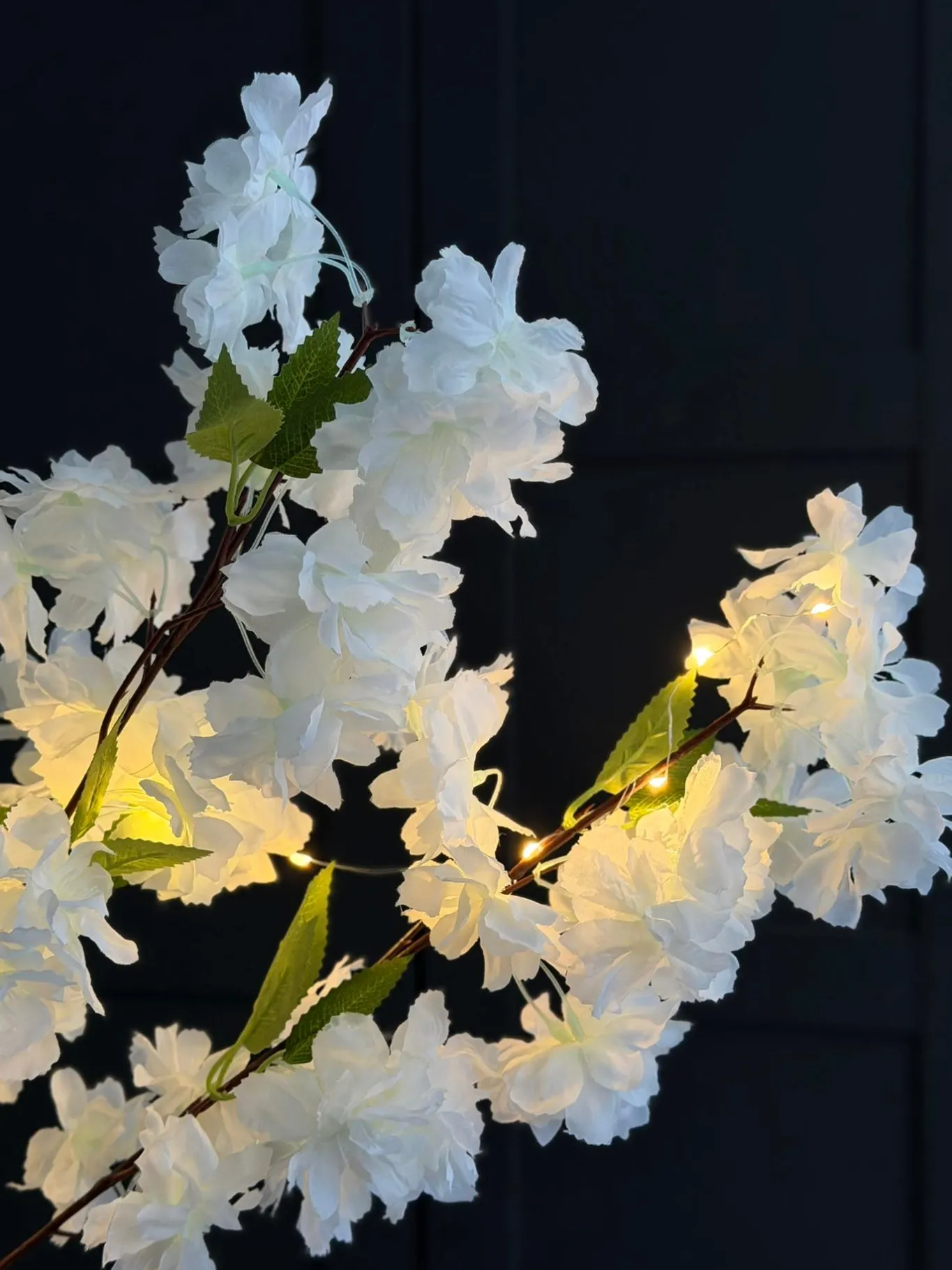 VIAMAJA Blomster<Kirsebærgren med lys - Hvid
