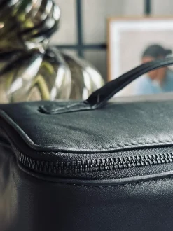 VIAMAJA Toilettasker<Klassisk kosmetiktaske - Black / Black