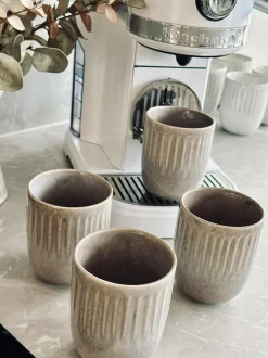 VIAMAJA Krus, Kopper Og Glas|Porcelæn Og Stentøj<Krus Stentøj – Pakke med 4 stk - Flere farver