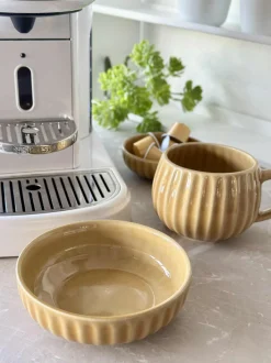 VIAMAJA Krus, Kopper Og Glas|Porcelæn Og Stentøj<Krus VIGA Strib - Sennep
