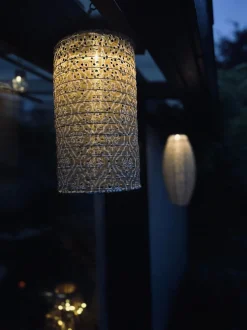 VIAMAJA Lys Og Led|Udendørs Led<Lampe cylinder med solceller - SUMMER GOLD