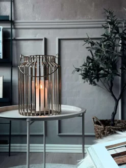 VIAMAJA Lysestager|Interiør<Lanterne med glas - Gold 29cm
