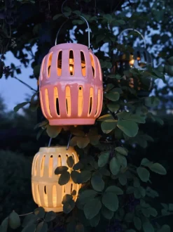 VIAMAJA Lys Og Led|Udendørs Led<Lanterne med solceller – Yellow summer