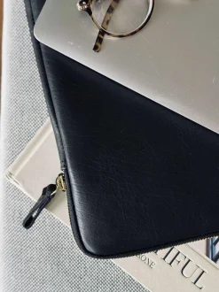 VIAMAJA Computertasker<Laptop sleeve - Black / Gold