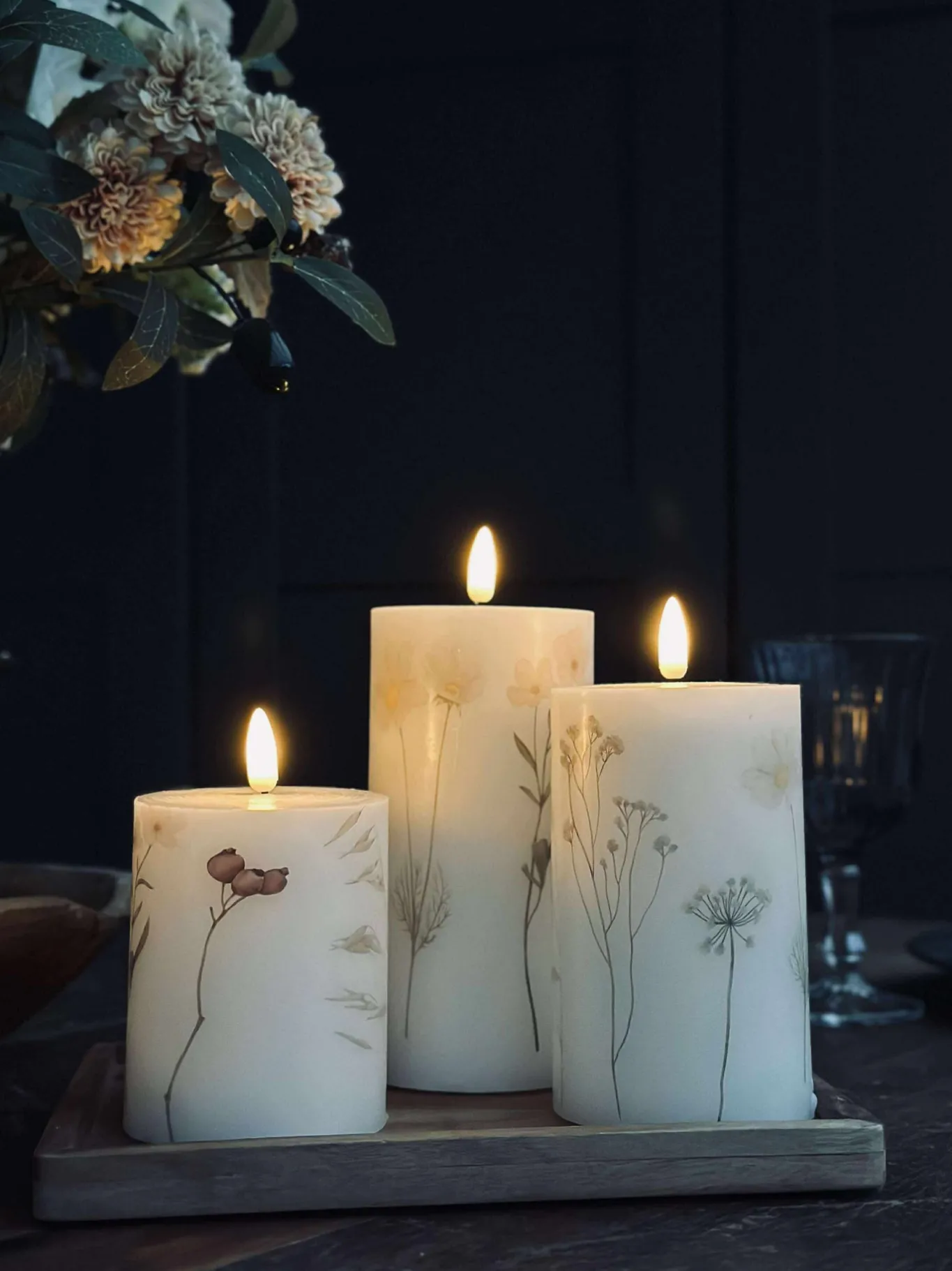VIAMAJA Lys Og Led|Led Bloklys<LED bloklys FLOWER – Sæt m. 3 stk og fjernbetjening