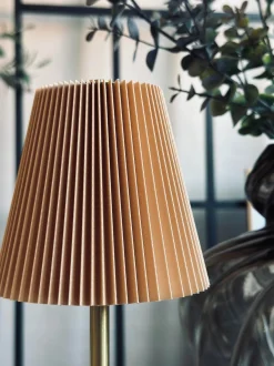 VIAMAJA Lys Og Led|Led Lamper<LED bordlampe Plisse´ beige - genopladelig