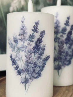 VIAMAJA Lys Og Led|Led Bloklys<LED FLORA Lavendel – Sæt med 3 stk og fjernbetjening