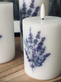 VIAMAJA Lys Og Led|Led Bloklys<LED FLORA Lavendel – Sæt med 3 stk og fjernbetjening