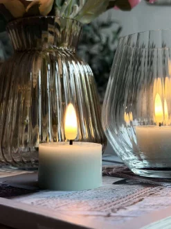 VIAMAJA Led Fyrfadslys|Restparti<LED Fyrfadslys 2 stk - Mint voks