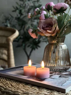 VIAMAJA Led Fyrfadslys|Restparti<LED Fyrfadslys 2 stk - Rosa voks