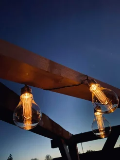 VIAMAJA Lys Og Led|Udendørs Led<LED Lyskæde med solceller - Udendørs med 10 pære
