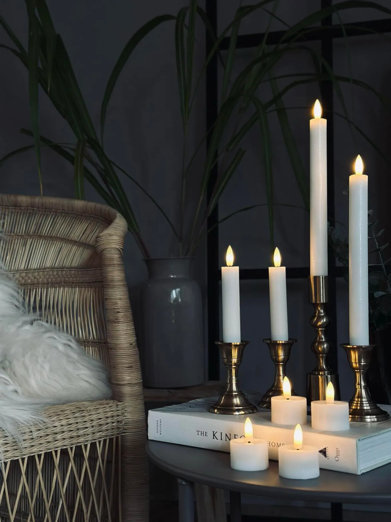 VIAMAJA Lys Og Led|Led Fyrfadslys<LED Lyspakke med 8 dele - Hvid