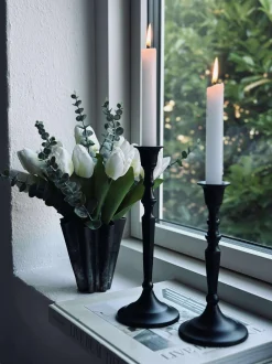 VIAMAJA Lysestager<Lysestage kantet Alu sort