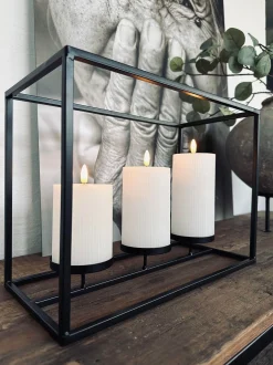 VIAMAJA Lysestager|Restparti<Lysestage til 3 bloklys - Black