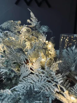 VIAMAJA Led Jul|Led Dekoration<Lyskæde LED SØLV med glimmer og timer