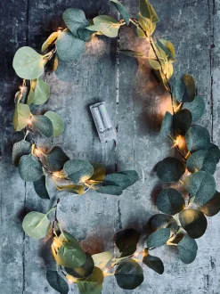 VIAMAJA Lys Og Led|Led Dekoration<Lyskæde med eucalyptus