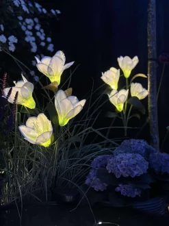 VIAMAJA Lys Og Led|Udendørs Led<Magnolia med solceller - Hvid