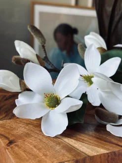 VIAMAJA Blomster<Magnoliagren - 52cm