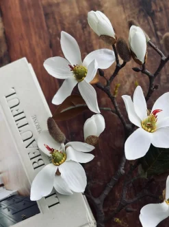 VIAMAJA Blomster<Magnoliagren - 52cm