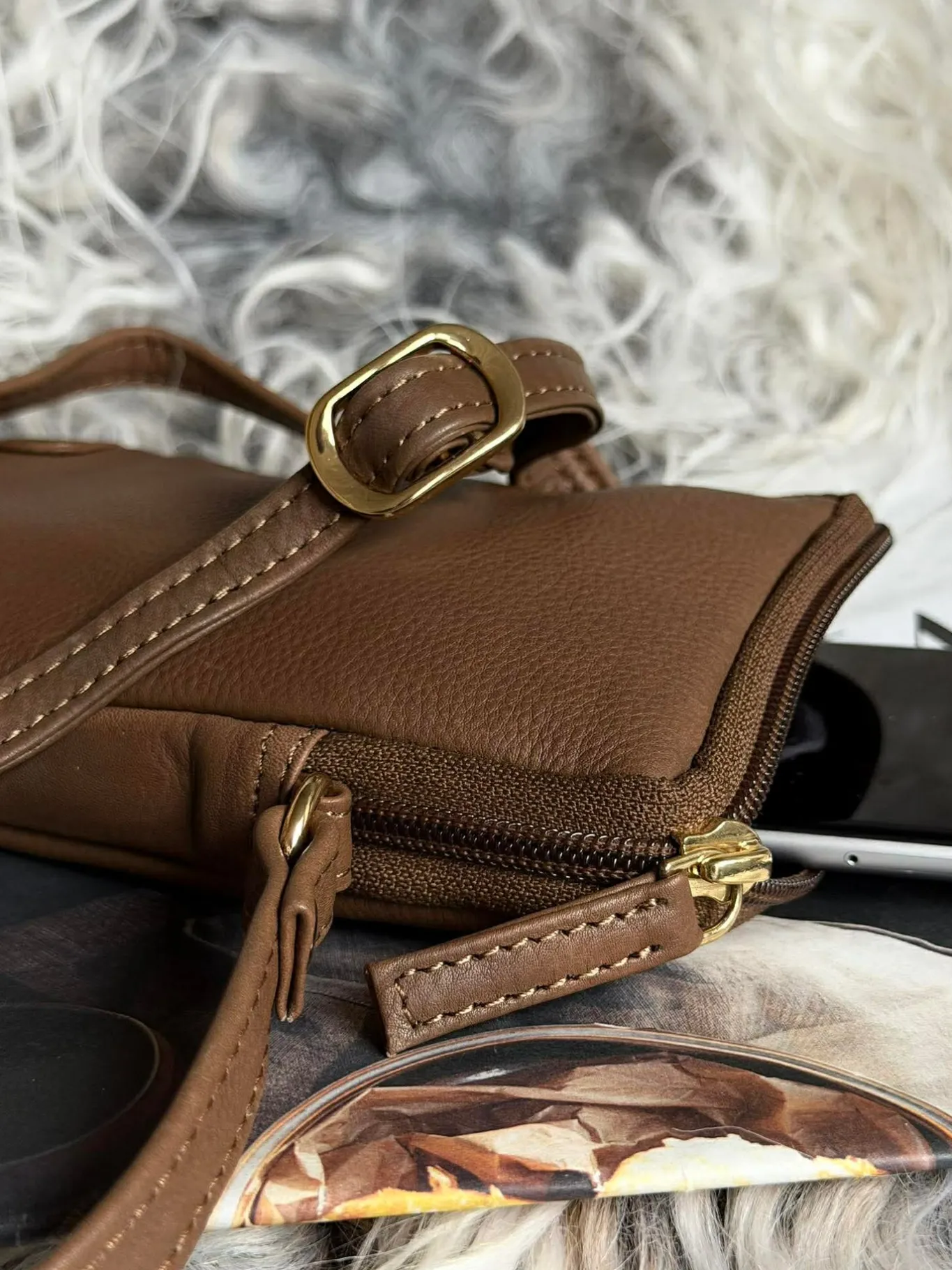 VIAMAJA Læder Tasker|Mobiltasker<Mobiltaske Misse - Coffee / gold