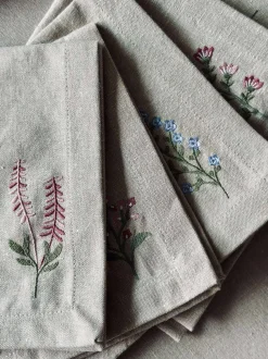 VIAMAJA Duge Og Mundservietter<Mundservietter flower broderi - Pakke med 4 stk