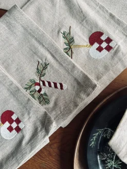 VIAMAJA Duge Og Mundservietter|Jul<Mundservietter Jul Nostalgi - 4 stk