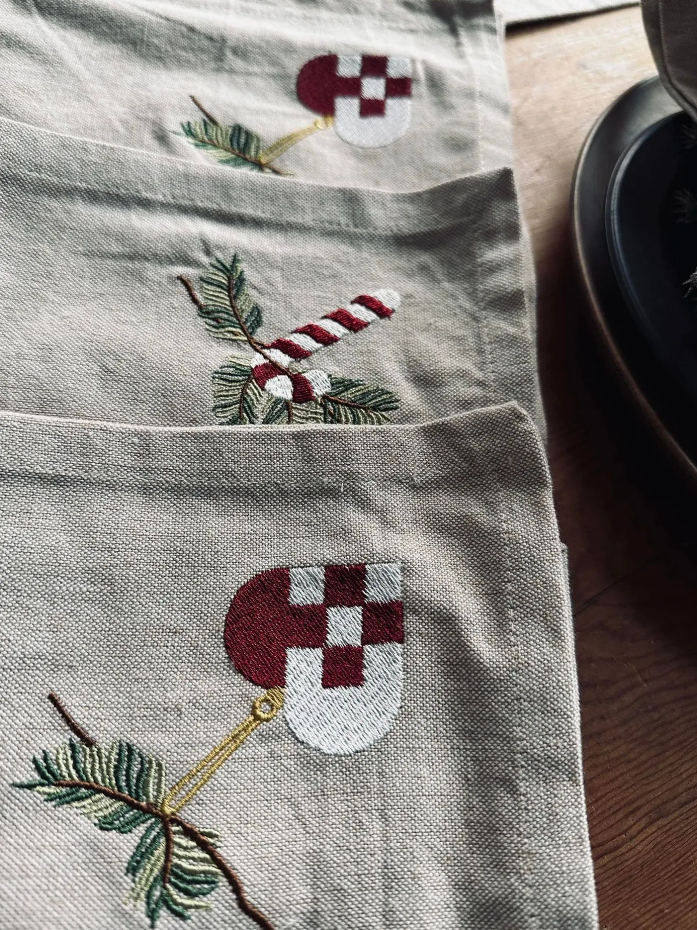 VIAMAJA Duge Og Mundservietter|Jul<Mundservietter Jul Nostalgi - 4 stk