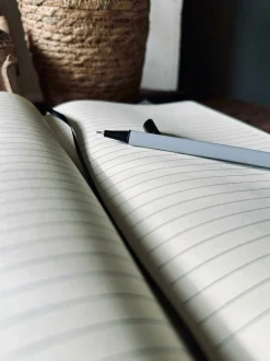 VIAMAJA Kontorartikler|Papir<Notesbog Black