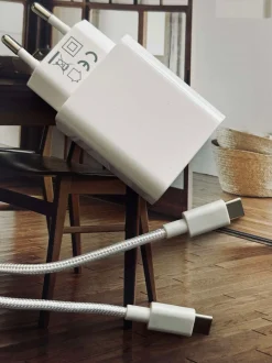 VIAMAJA Lys Og Led|Led Genopladelige<Oplader USB C + 1 M Nylon cable: USB C to USB C