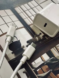 VIAMAJA Lys Og Led|Led Genopladelige<Oplader USB C + 1 M Nylon cable: USB C to USB C