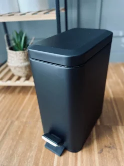 VIAMAJA Skraldespande|Tilbehør Til Badeværelse<Pedalspand i sort metal - 5 liter