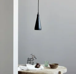 VIAMAJA Lamper|Div. Kontor<Pendel i stilrent look