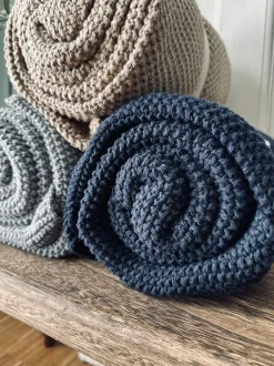 VIAMAJA Tæpper Og Puder<Plaid Perlestrik - Navy