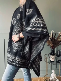 VIAMAJA Poncho<Poncho Black boheme