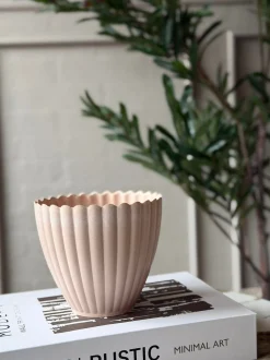 VIAMAJA Urtepotter|Interiør<Potte i beton look - Lille Rosa