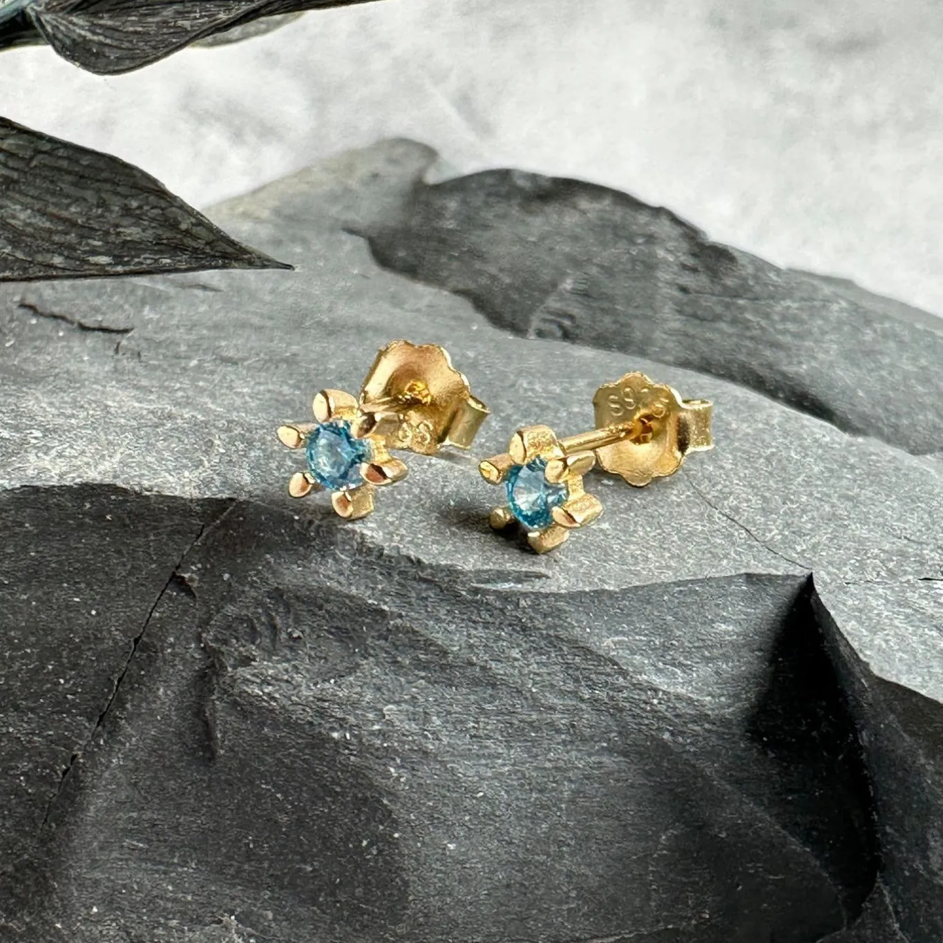 VIAMAJA Ørestikker<Ørestikker GIA – Blue 18K forgyldt