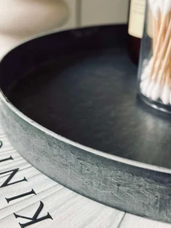 VIAMAJA Interiør|Fad / Bakker<Rund fad / bakke i beton look - Mellem
