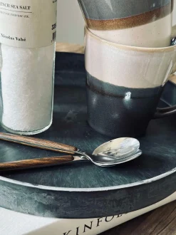VIAMAJA Interiør|Fad / Bakker<Rund fad / bakke i beton look - Mellem