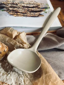 VIAMAJA Bestik Og Køkkenredskaber<Serverings-ske - Dansk Design Klassiker - Humus