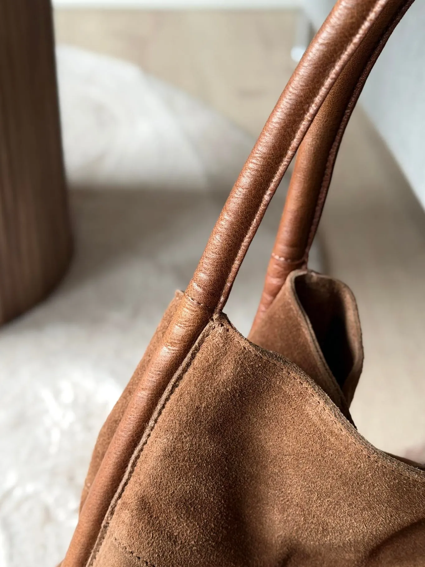 VIAMAJA Shoppere<Shopper i ruskind - Walnut
