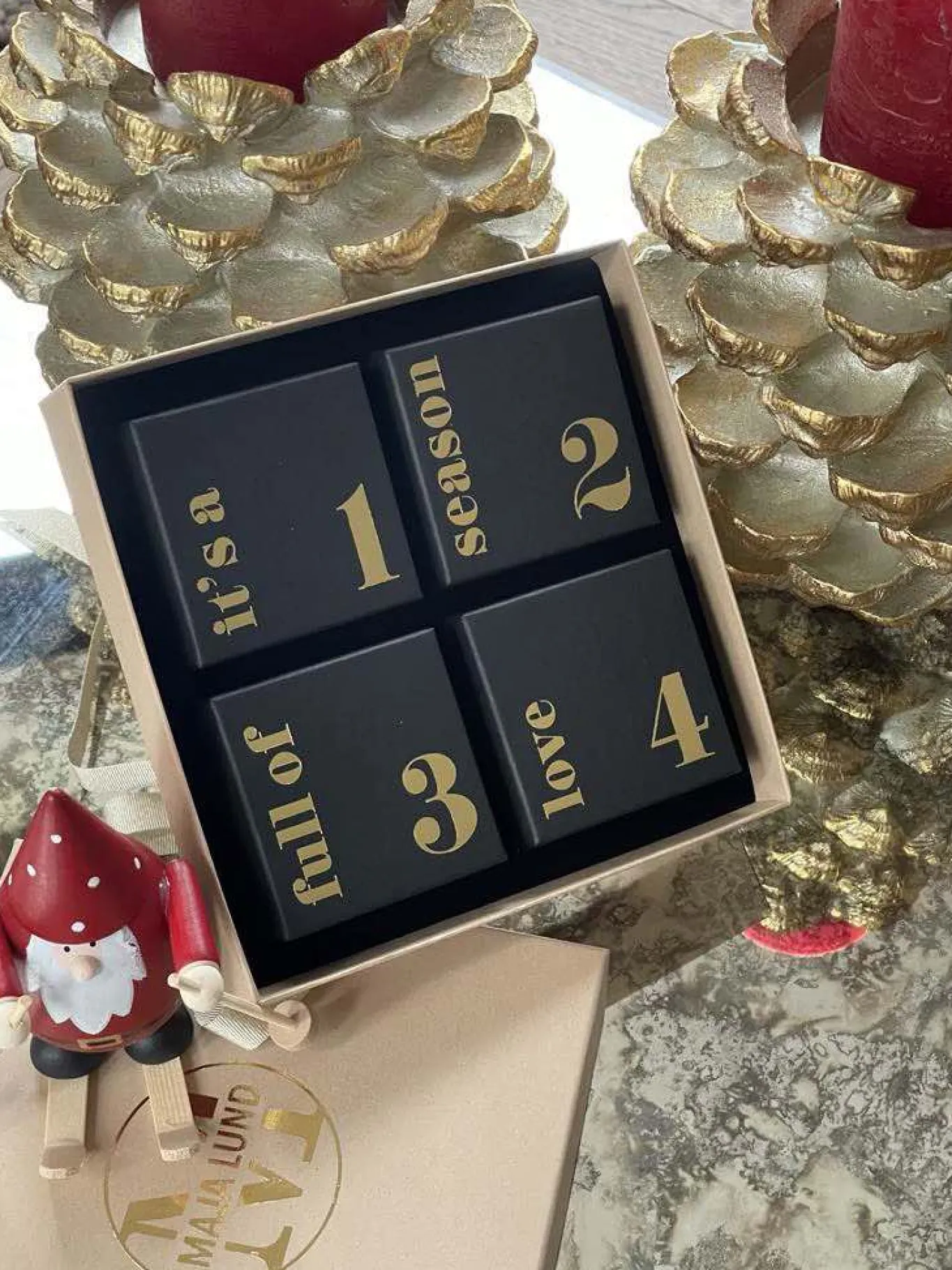 VIAMAJA Gavesæt|Gavesæt<Smykke Adventskalender - Sølvbelagt