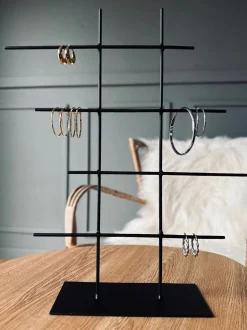 VIAMAJA Badeaccessories<Smykkestativ i sort metal