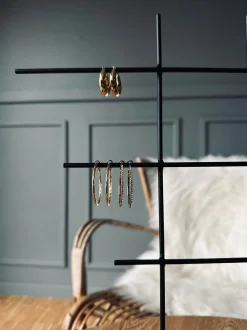 VIAMAJA Badeaccessories<Smykkestativ i sort metal