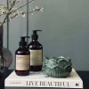 VIAMAJA Lysestager|Stearinlys<Stearinlys Lotus - Grøn Sage
