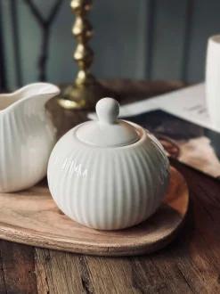VIAMAJA Porcelæn Og Stentøj|Skåle Og Tallerkener<Sukkerskål Riflet - Porcelæn