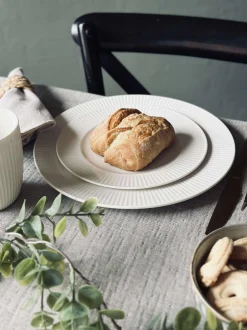 VIAMAJA Porcelæn Og Stentøj|Skåle Og Tallerkener<Tallerken Riflet