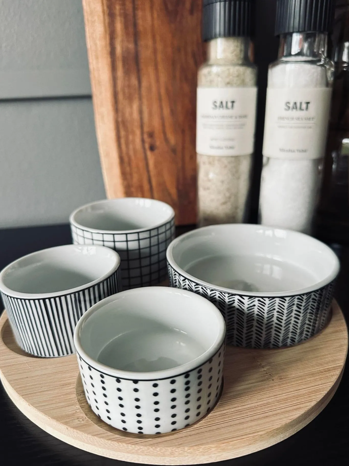 VIAMAJA Porcelæn Og Stentøj|Skåle Og Tallerkener<Tapas bakke - Rund - m. 4 skåle