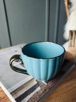 VIAMAJA Krus, Kopper Og Glas|Porcelæn Og Stentøj<Tekop med guld hank – Blå